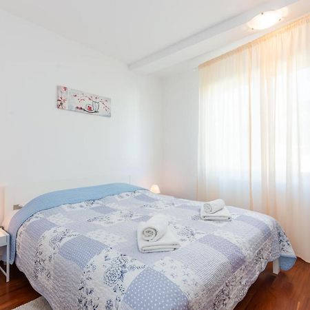 Apartment Mimoza 5, Baska, Krk Bagian luar foto