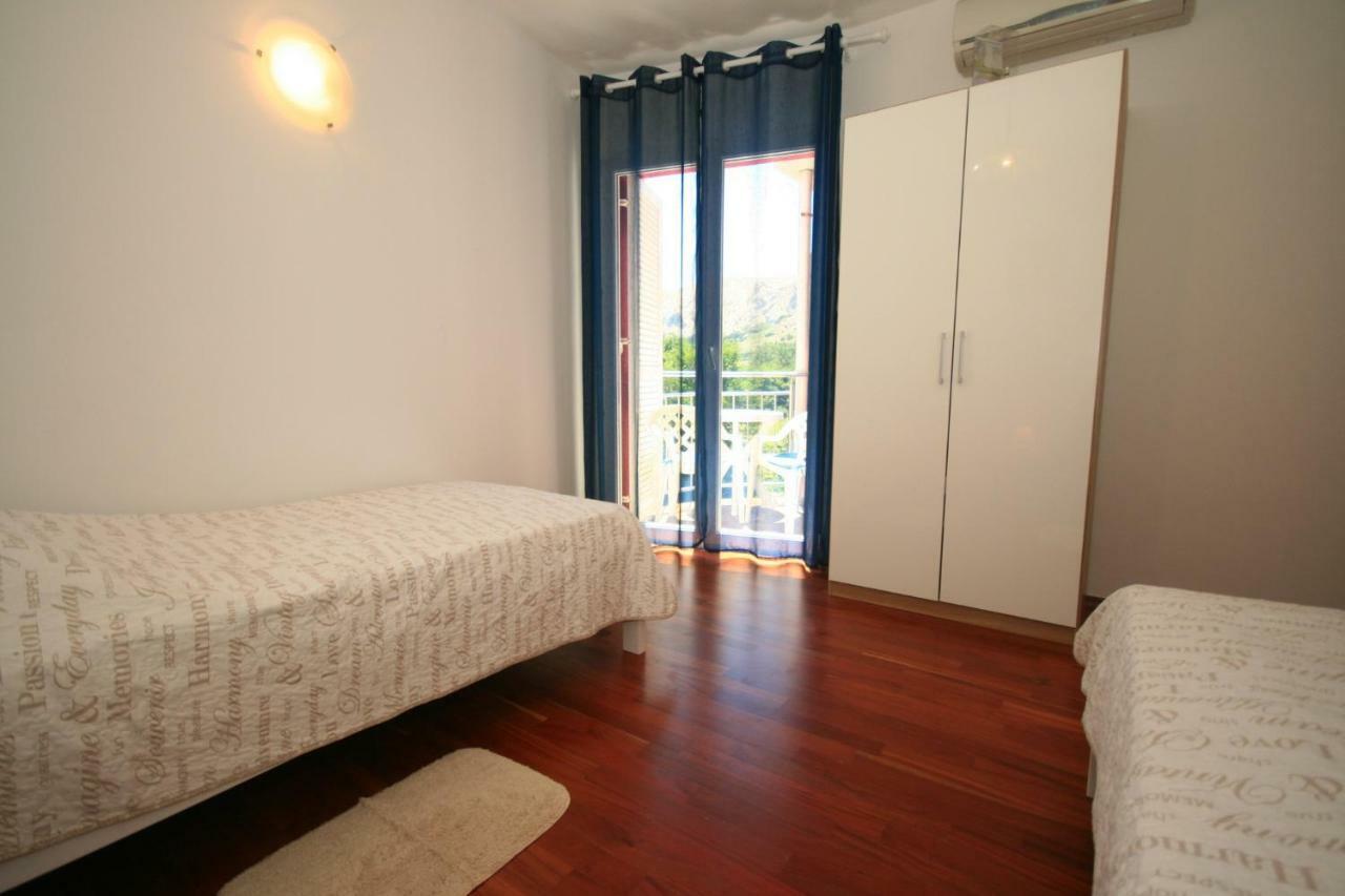 Apartment Mimoza 5, Baska, Krk Bagian luar foto