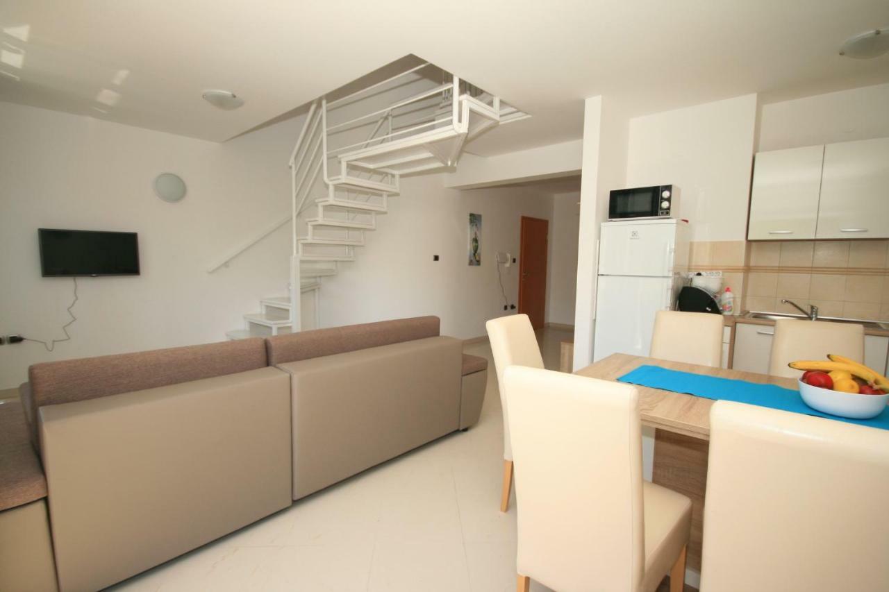 Apartment Mimoza 5, Baska, Krk Bagian luar foto