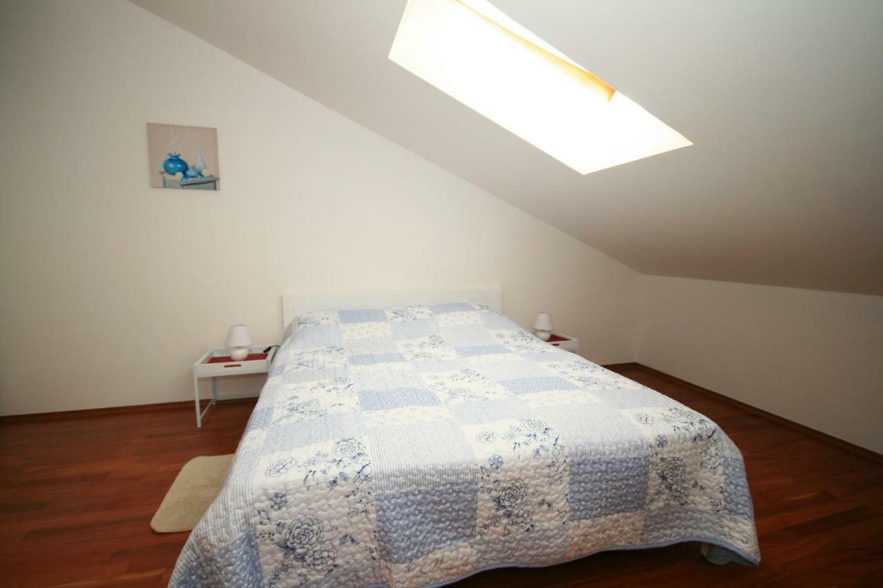 Apartment Mimoza 5, Baska, Krk Bagian luar foto