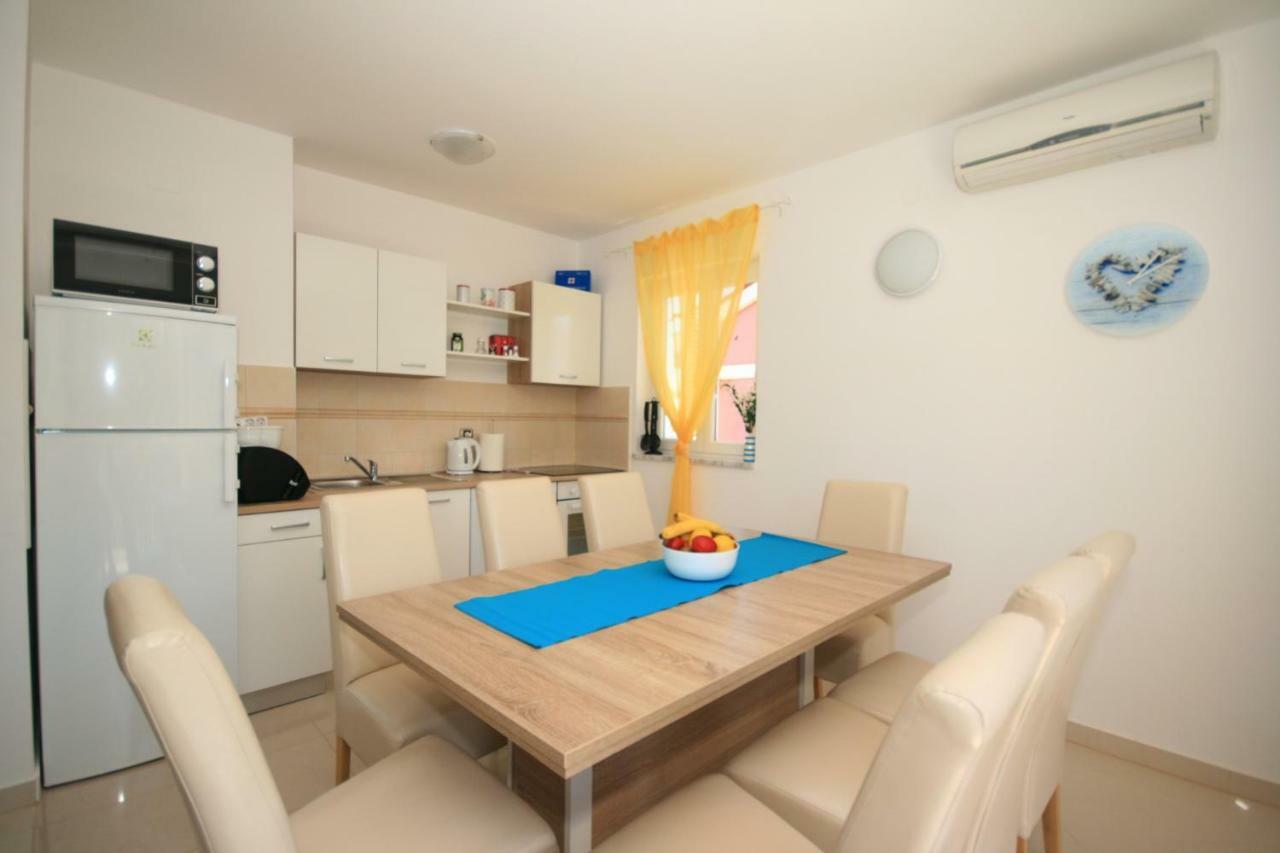 Apartment Mimoza 5, Baska, Krk Bagian luar foto